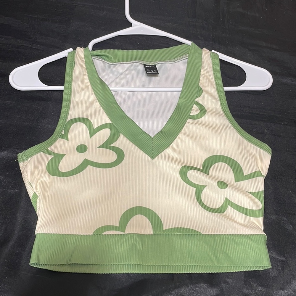 SHEIN tank 70s inspired